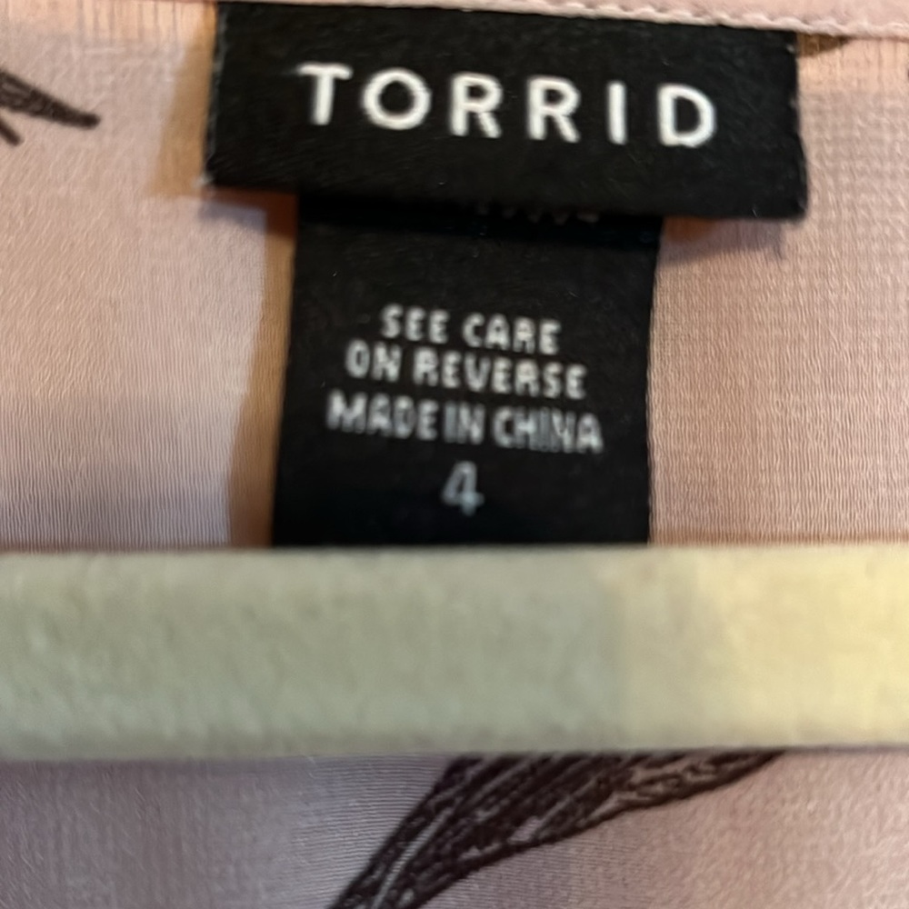 Torrid shirt - Picture 3 of 4